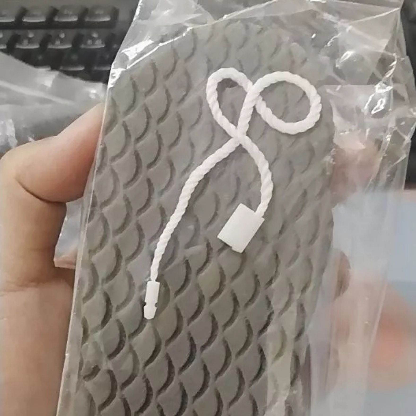 ExfoSponge, burete exfoliant pentru piele - Image 2