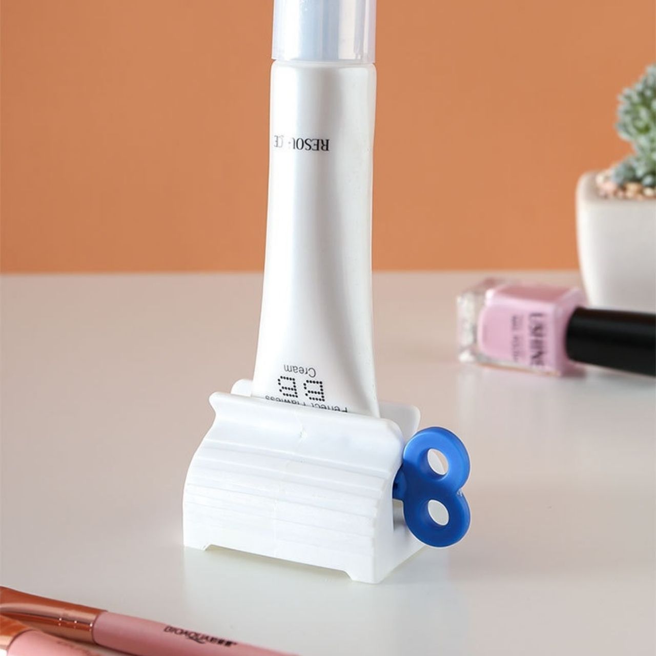 ToobSqueezer, dispozitiv de stoarcere a pastei de dinți - Image 8